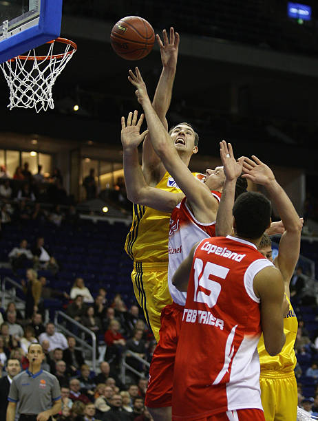 是个人的里 是个人的里